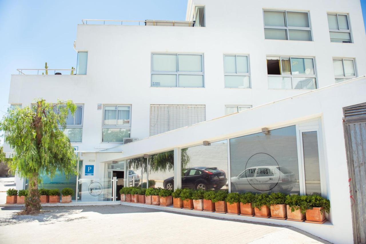 Take Surf Hostel Conil Conil De La Frontera Dış mekan fotoğraf